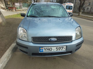 Ford Fusion foto 7