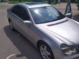 Mercedes C Class foto 9