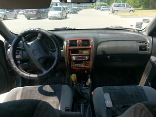 Mazda 626 foto 4