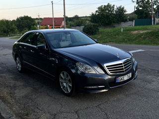 Mercedes E-Class foto 2