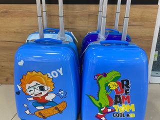Огромный выбор детских чемоданчиков  на колесах и рюкзачков от фирмы Pigeon!! foto 13