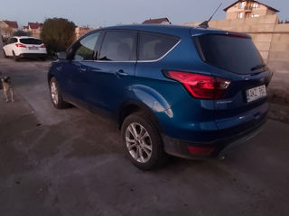 Ford Escape foto 4