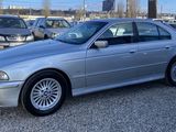 BMW 5 Series foto 6