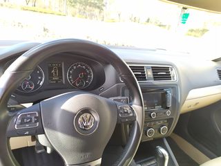 Volkswagen Jetta foto 10