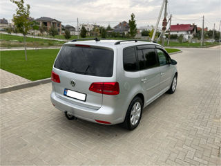 Volkswagen Touran foto 3