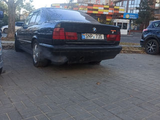 BMW 5 Series foto 5