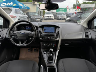 Ford Focus foto 8