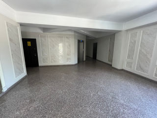 Apartament cu 2 camere, 62 m², Botanica, Chișinău foto 4