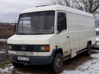 Mercedes 811 foto 8