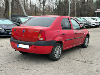 Dacia Logan foto 4