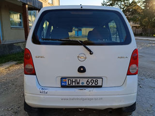 Opel Agila foto 3