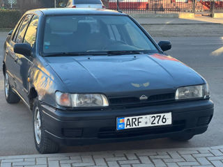 Nissan Sunny foto 6