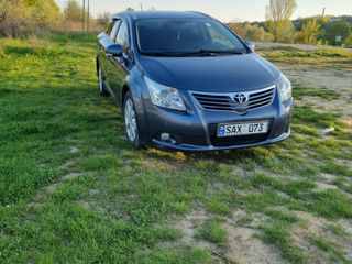 Toyota Avensis foto 4