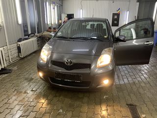 Toyota Yaris foto 9