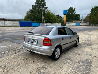 Opel Astra foto 2