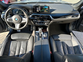 BMW 5 Series foto 8