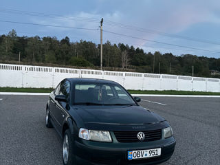 Volkswagen Passat foto 3