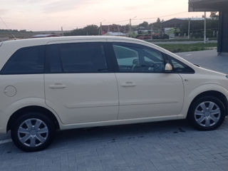 Opel Zafira foto 6