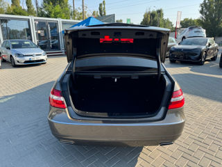 Mercedes E-Class foto 18