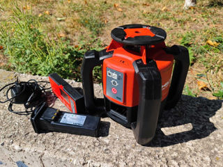 Hilti PR-300 + incarcator + Detector = 690 euro