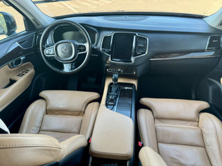 Volvo XC90 foto 12