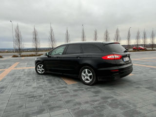 Ford Mondeo foto 3