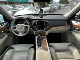 Volvo XC90 foto 16