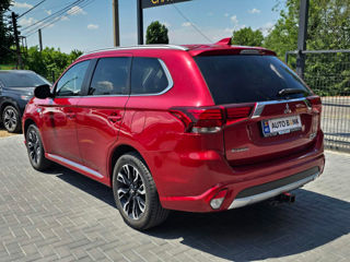 Mitsubishi Outlander foto 8