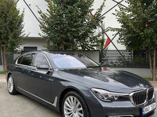 BMW 7 Series foto 2