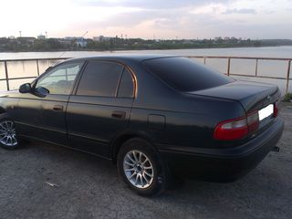 Toyota Carina foto 4