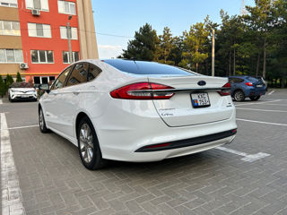 Ford Fusion foto 4