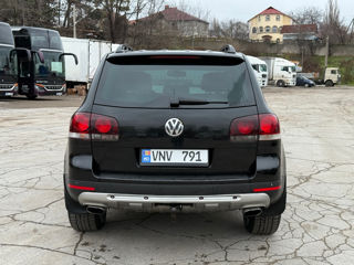 Volkswagen Touareg foto 7