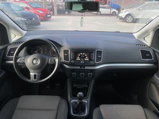 Volkswagen Sharan foto 9