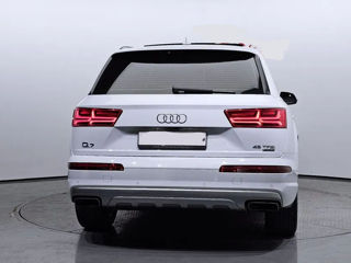 Audi Q7 foto 3