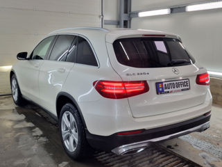 Mercedes GLC foto 6