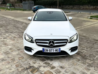 Mercedes E-Class foto 1