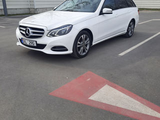 Mercedes E-Class foto 8