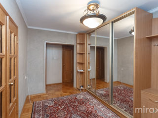 Apartament cu 3 camere, 75 m², Centru, Chișinău foto 14