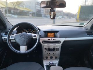 Opel Astra foto 8