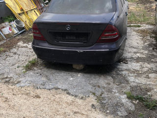 2 caroserii fara motoare Mercedes w203 2.2CDI foto 4