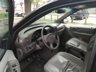 Chrysler Grand Voyager foto 4