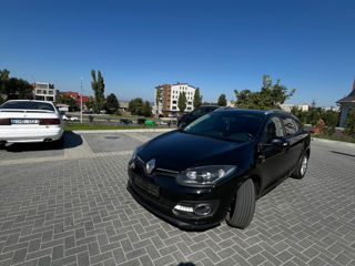 Renault Megane foto 1