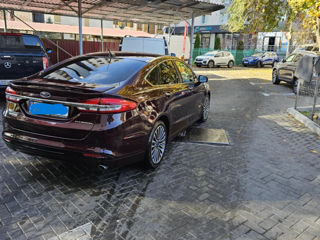 Ford Fusion foto 5