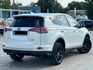 Toyota Rav 4 foto 4