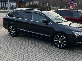 Skoda Superb foto 3