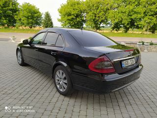 Mercedes E Class foto 3