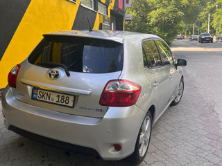 Toyota Auris foto 2