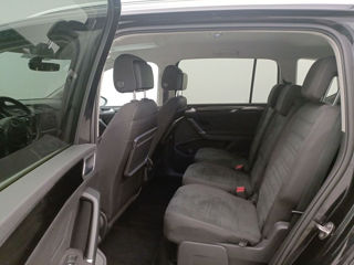 Volkswagen Touran foto 12