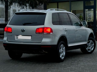 Volkswagen Touareg foto 3