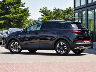 Opel Grandland X foto 2